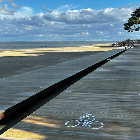 Superbe Avec Vue Centre, Se Fait A Pied Ou En Velo شقة
