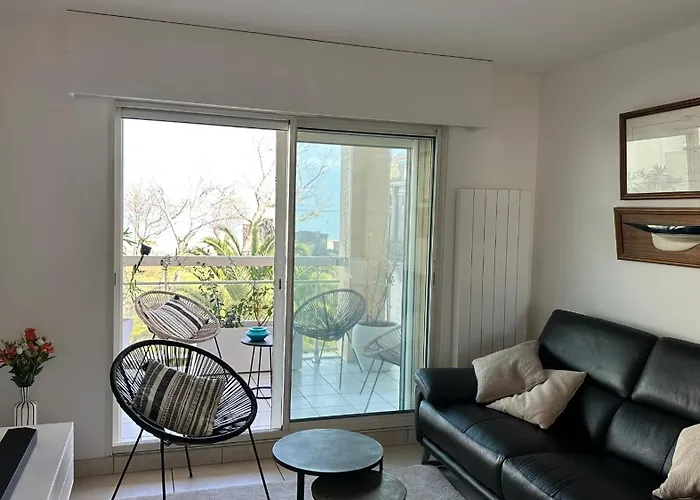 Lägenhet Superbe Avec Vue Centre, Se Fait A Pied Ou En Velo