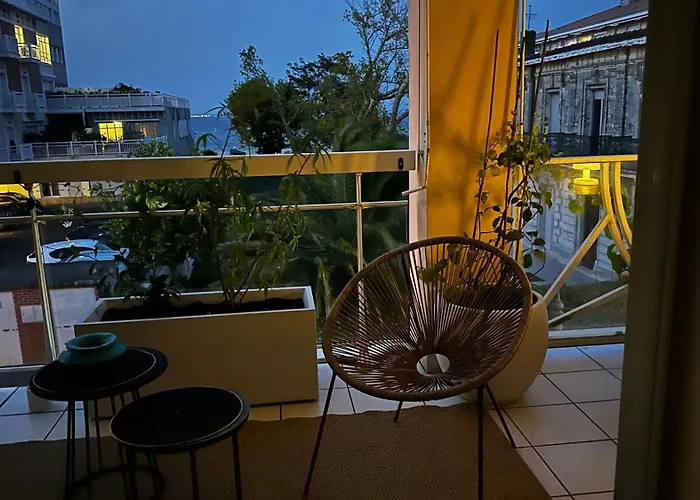 Superbe Avec Vue Centre, Se Fait A Pied Ou En Velo Lägenhet *