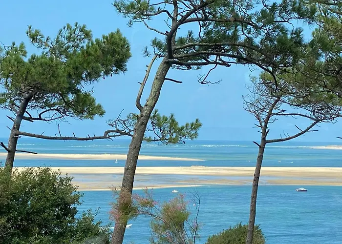 Superbe Avec Vue Centre, Se Fait A Pied Ou En Velo